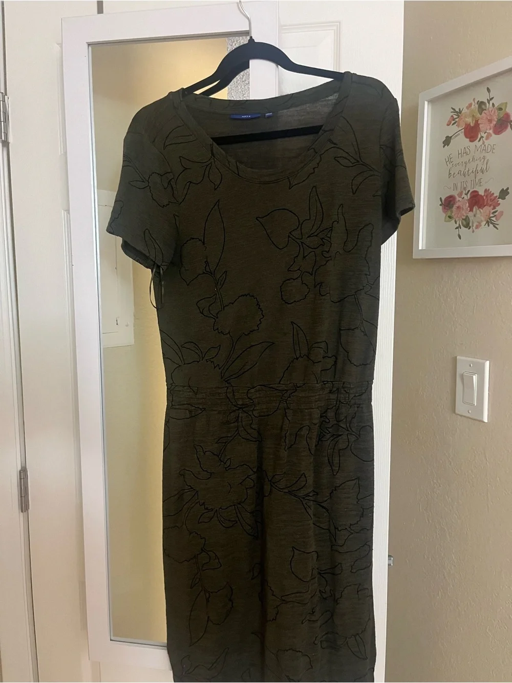 Apt. 9 Olive Short Sleeve Midi Dress with Pockets - Picture 2 of 3